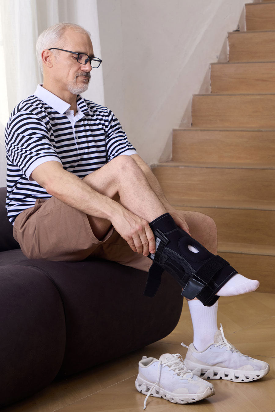 NEENCA Adjustable Hinged Knee Brace with Removable Hinges HX043