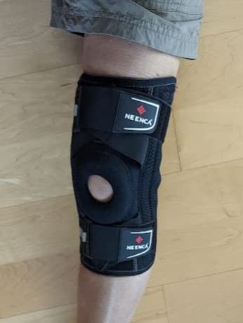 Customer wearing a NEENCA support