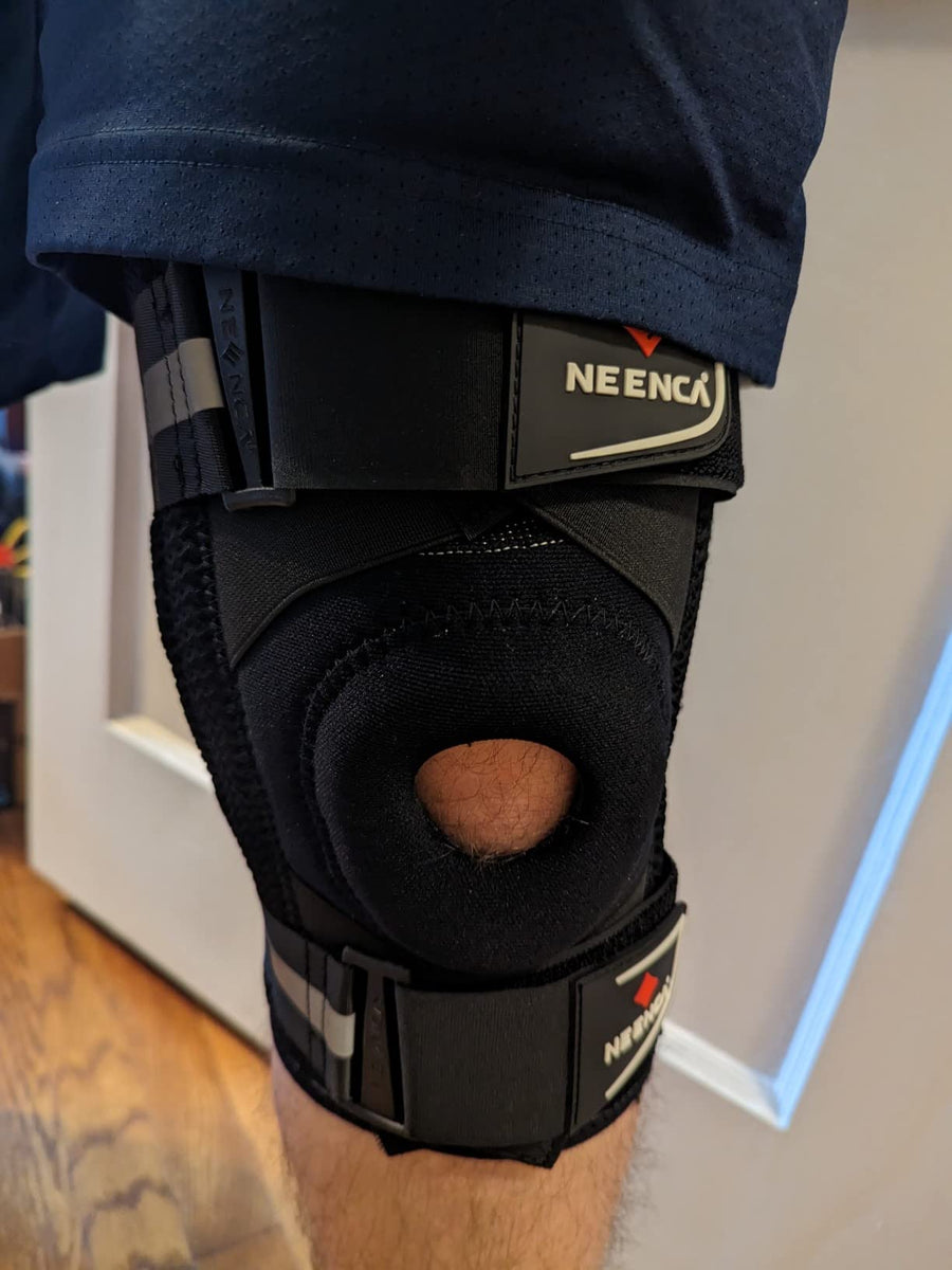Customer wearing a NEENCA support