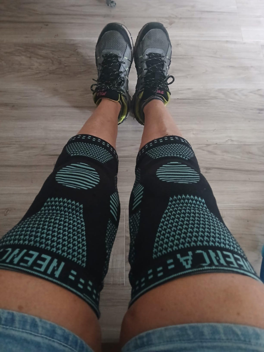Customer wearing a NEENCA support