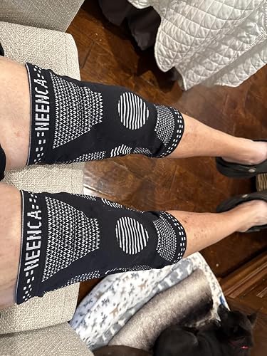 Customer wearing a NEENCA support